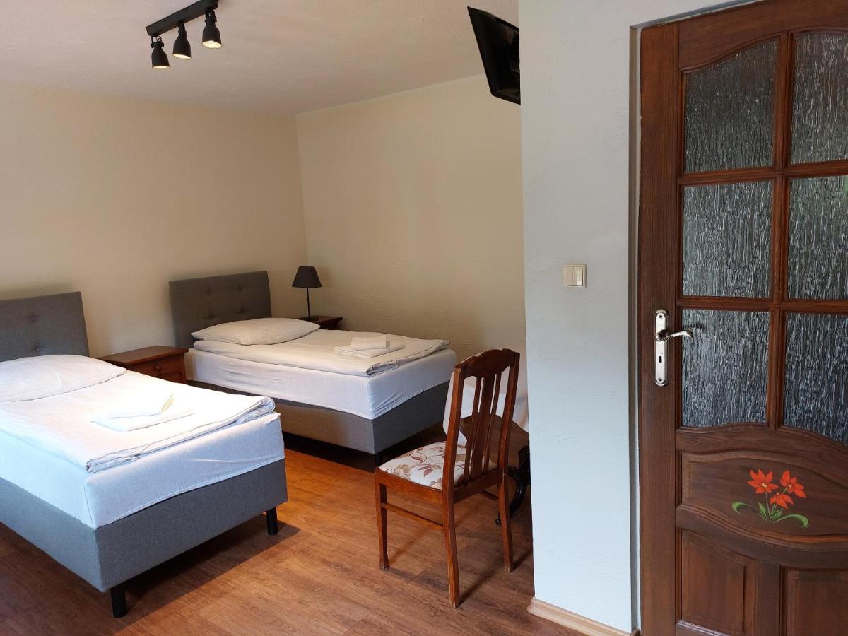 Tamarynowa Osada - Kraina Udanego Wypoczynku Villa Lowyn Exteriör bild